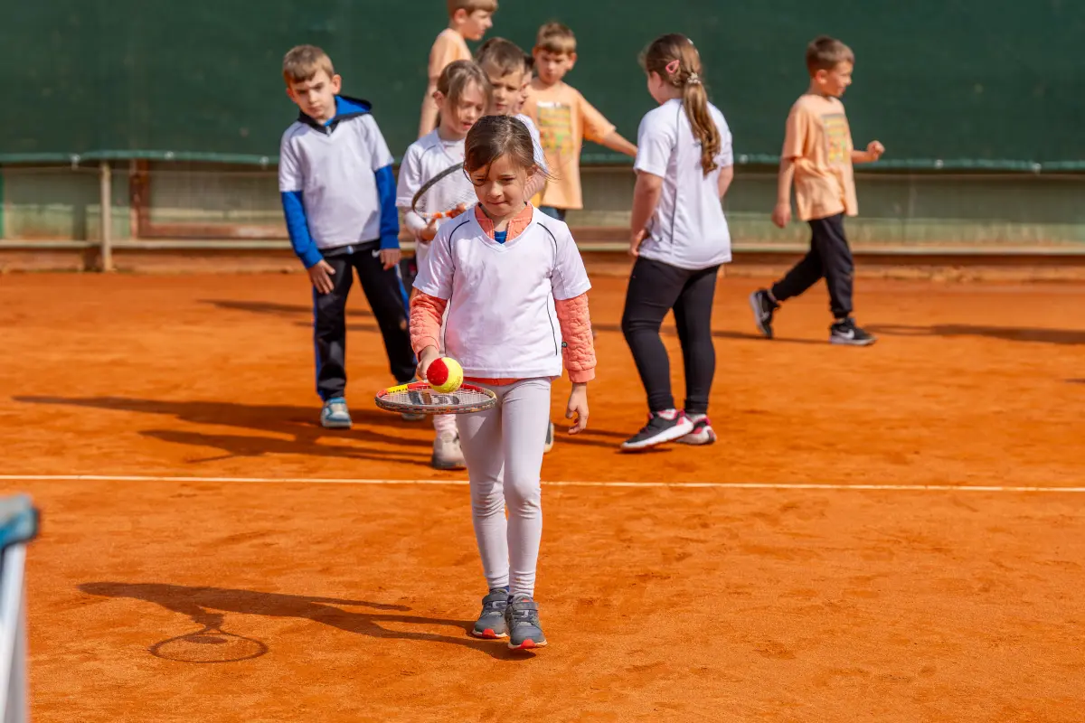 vrtici tenis – zsugv 12 vrtici tenis – zsugv 12