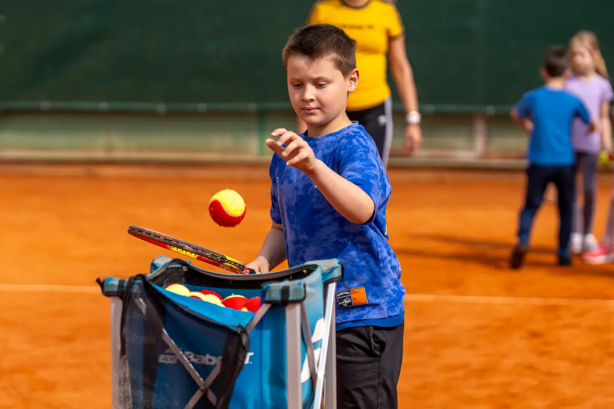 vrtici tenis – zsugv 16 vrtici tenis – zsugv 16