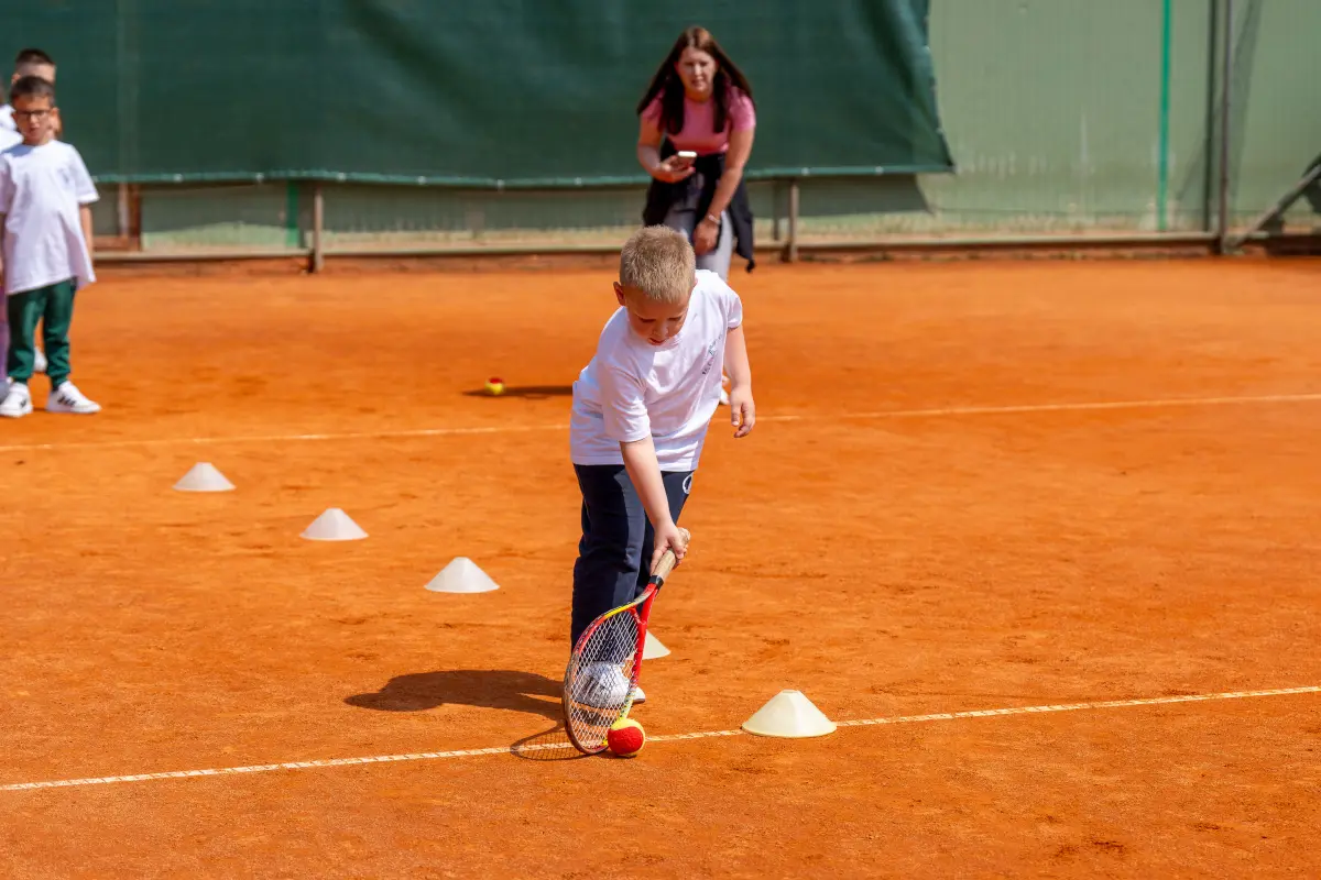 vrtici tenis – zsugv 21 vrtici tenis – zsugv 21