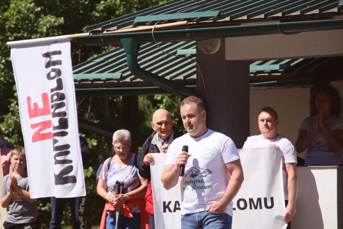 zeljeznica prosvjed – denis vlasic 04 zeljeznica prosvjed – denis vlasic 04