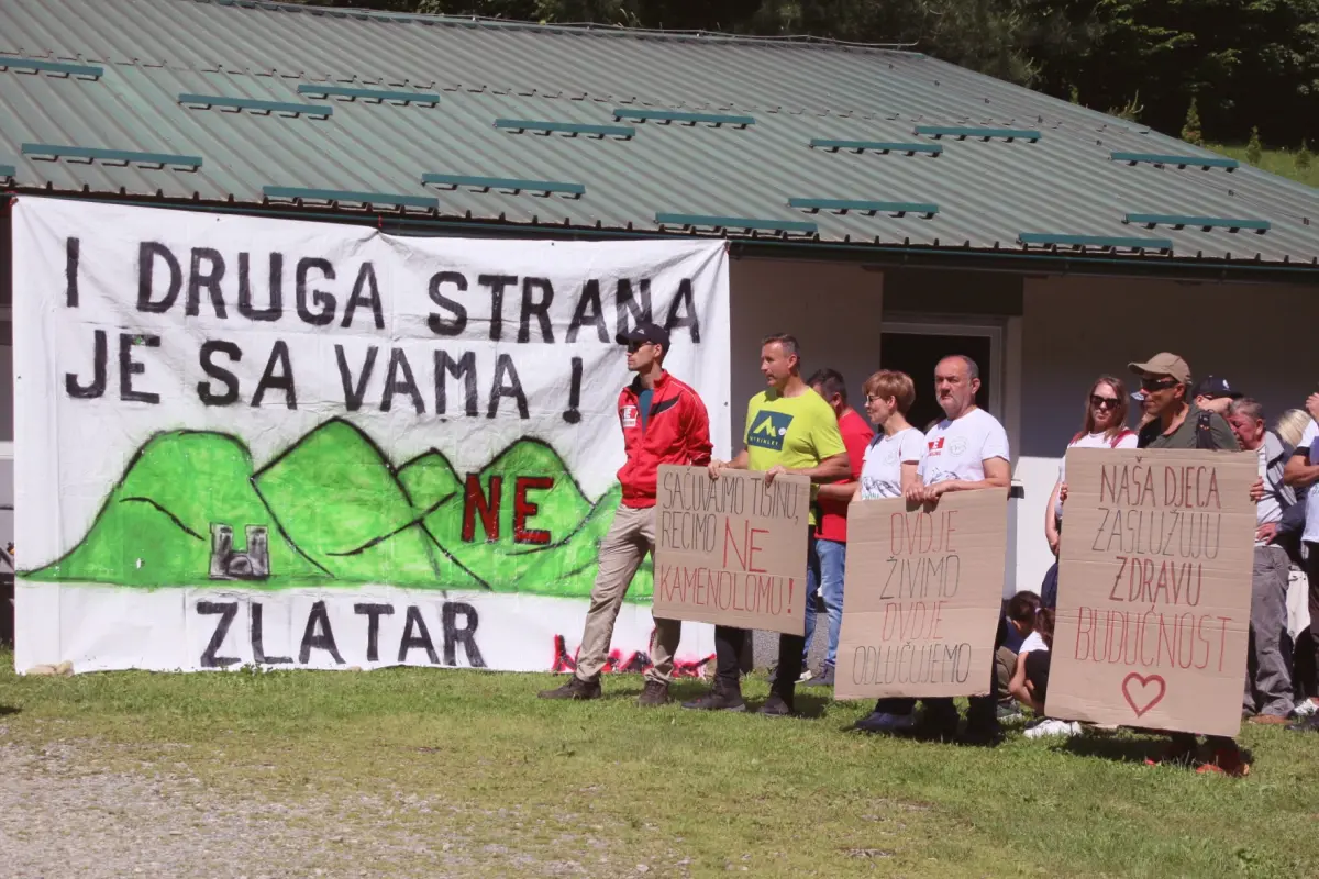 zeljeznica prosvjed – denis vlasic 11 zeljeznica prosvjed – denis vlasic 11