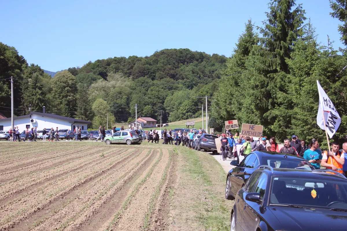 zeljeznica prosvjed – denis vlasic 15 zeljeznica prosvjed – denis vlasic 15