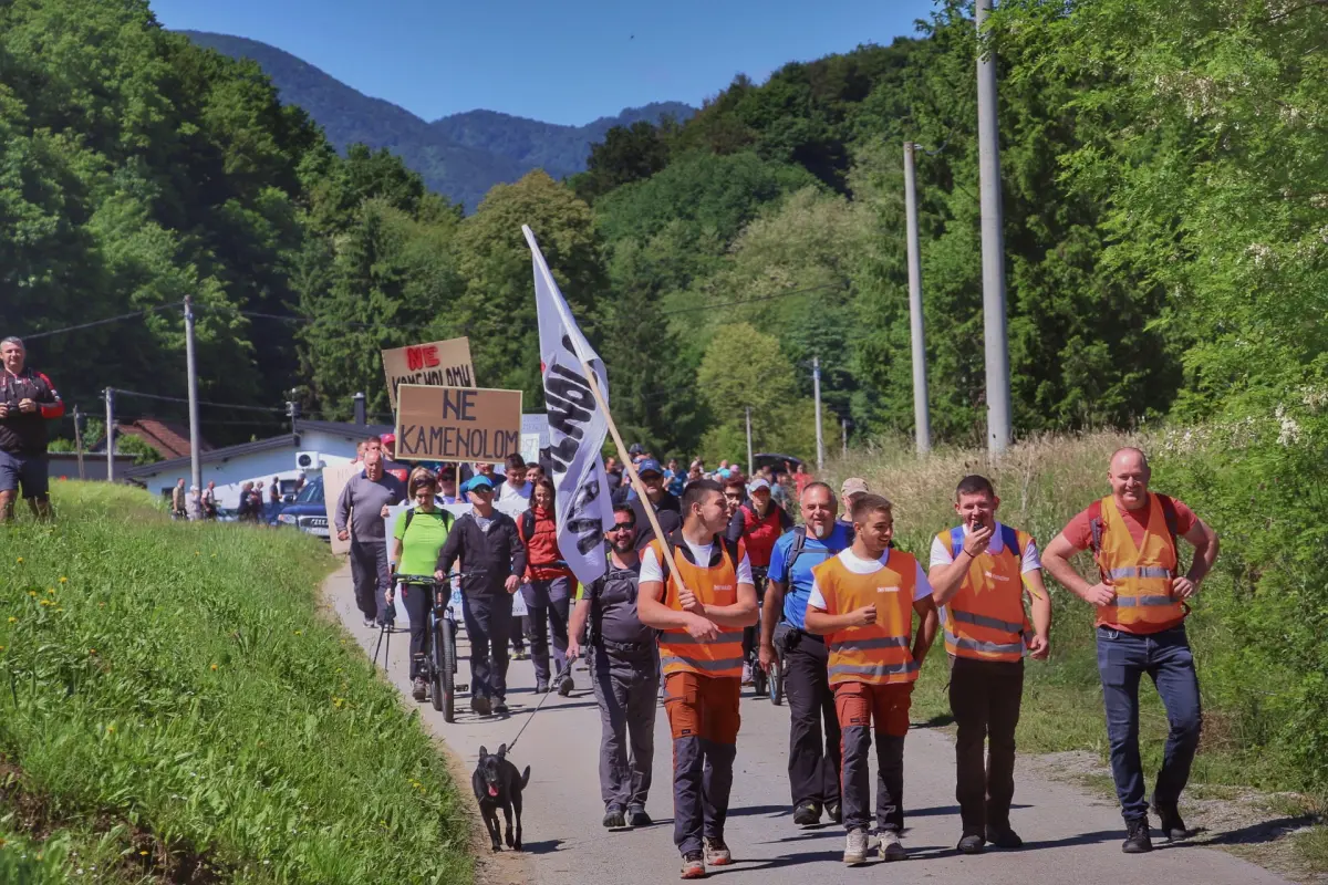 zeljeznica prosvjed – denis vlasic 16 zeljeznica prosvjed – denis vlasic 16
