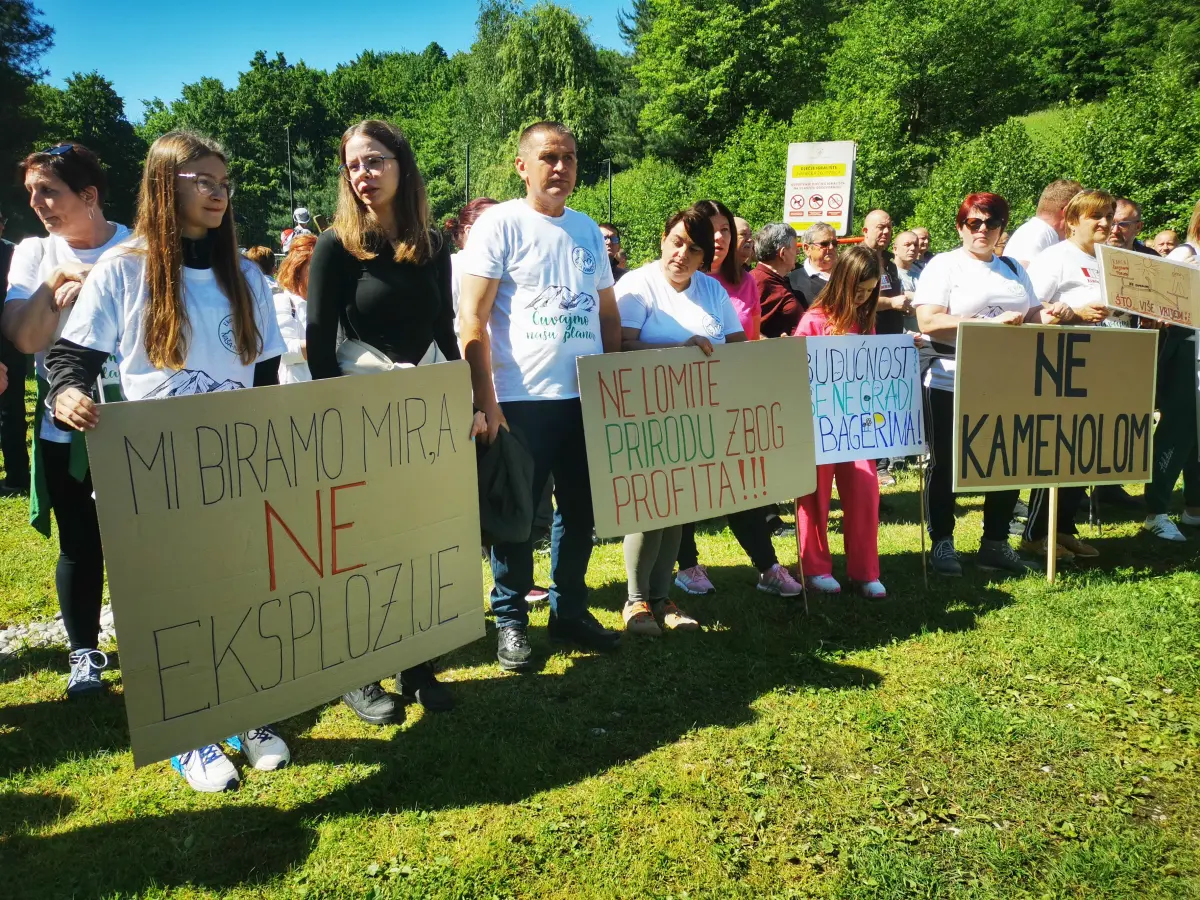 zeljeznica prosvjed – goran stimec 06 zeljeznica prosvjed – goran stimec 06