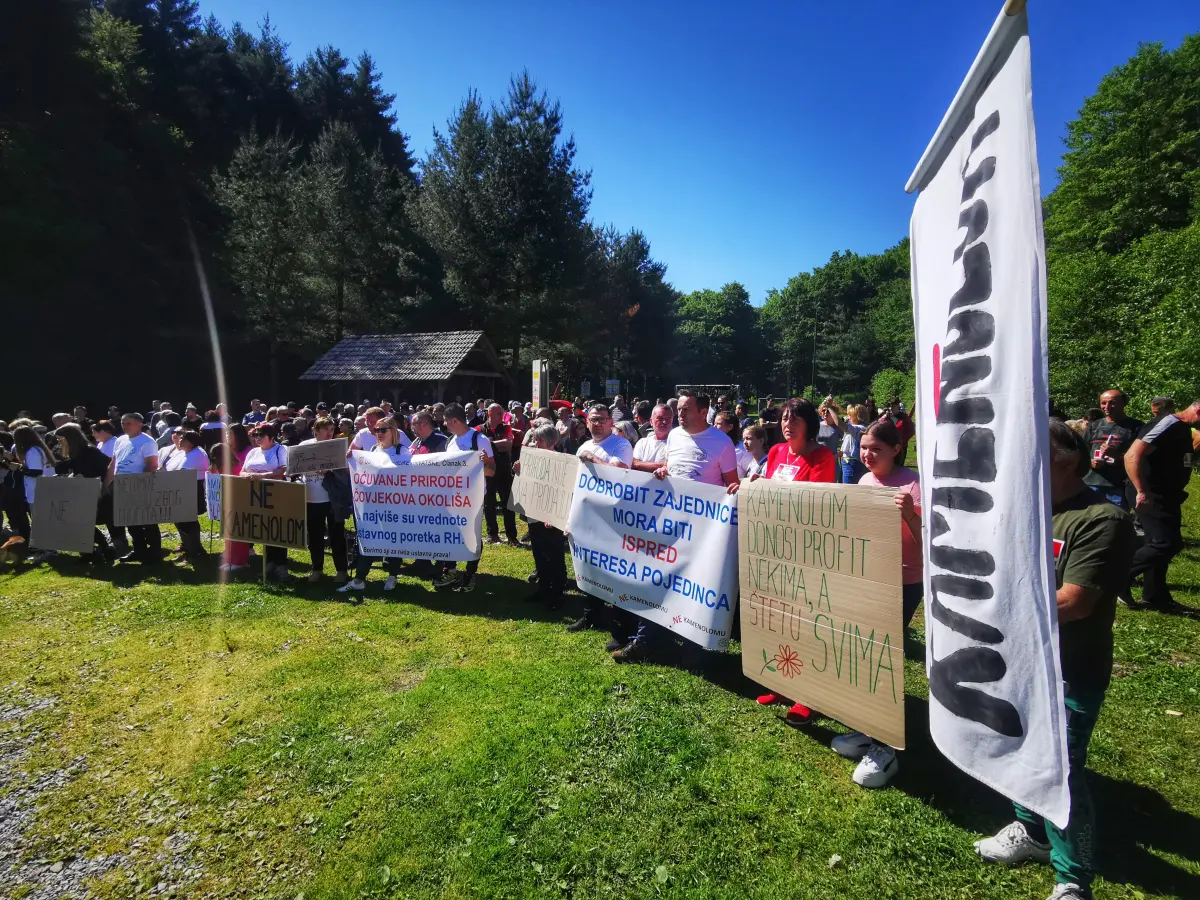 zeljeznica prosvjed – goran stimec 08 zeljeznica prosvjed – goran stimec 08