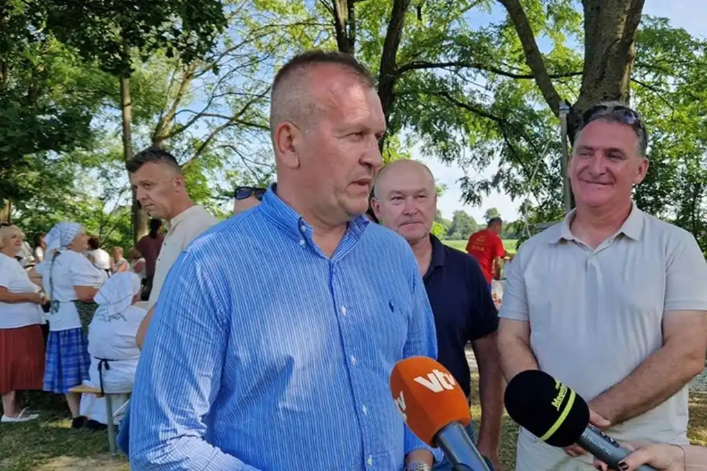 žetvene svečanosti, trnovec020