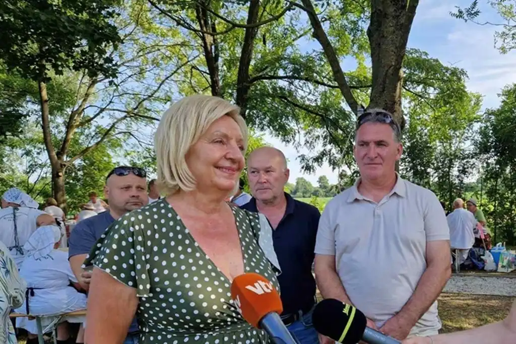 žetvene svečanosti, trnovec021